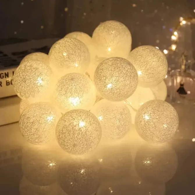 Cottonball lichtsnoer wit 10 ballen 2m