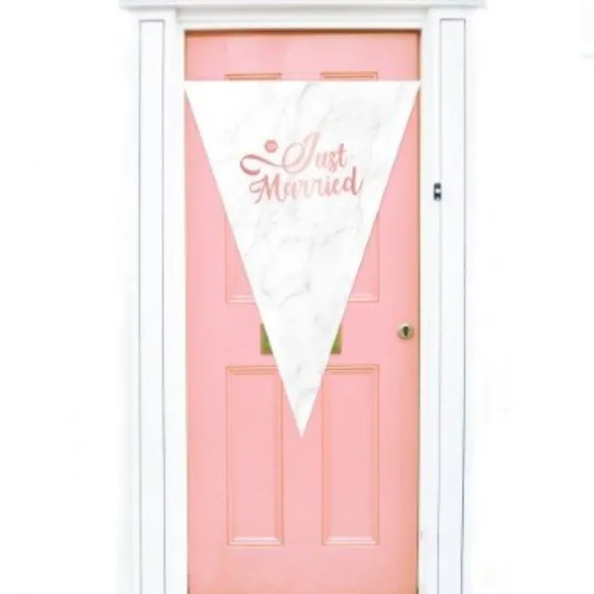 Puntvlag Just married roségoud 100 x 150cm